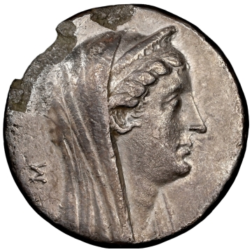 PTOLEMAIC EGYPT. Arsinöe II Philadelphus (277-270/68 BC). AR decadrachm (33mm, 29.59 gm, 11h). NGC (photo-certificate) Choice VF 5/5 - 1/5, Fine Style, edge chips.  Certificate of Authenticity Included. 